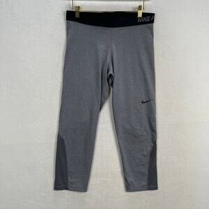 Women’s XL Nike Pro Dri-Fit Mid Rise Black & Gray Capri Leggings